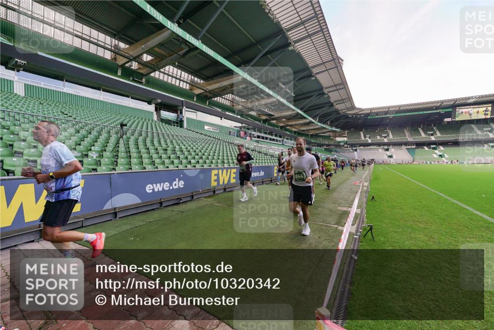 13.09.2026 - 21. swb-Marathon Bremen Michael Burmester http://msf.ph/oto/10320342 13.09.2026 13:19:46 Laufen im Stadion 333, 464, 486, 512, 546, 921, 938, 1066, 1129, 1156, 1409, 1431, 1446, 1506, 1697, 1756, 1765, 1815, 1916, 2010, 2028, 2064, 2137, 2224, 2240, 2294, 2315, 2349, 2453, 2501, 2533, 2557, 2563, 2622, 2626, 2689, 2694, 2695, 2702, 2703, 2722, 2756, 2786, 2843, 2845, 2857, 2879, 2944, 2983, 2999, 3017, 3018, 3031, 3035, 3036, 3037, 3046, 3059, 3072, 3096, 3100, 3116, 3139, 3189, 3198, 3243, 3263, 3264, 3285, 3287, 3310, 3315, 3619, 3879, 4478 meine-sportfotos.de