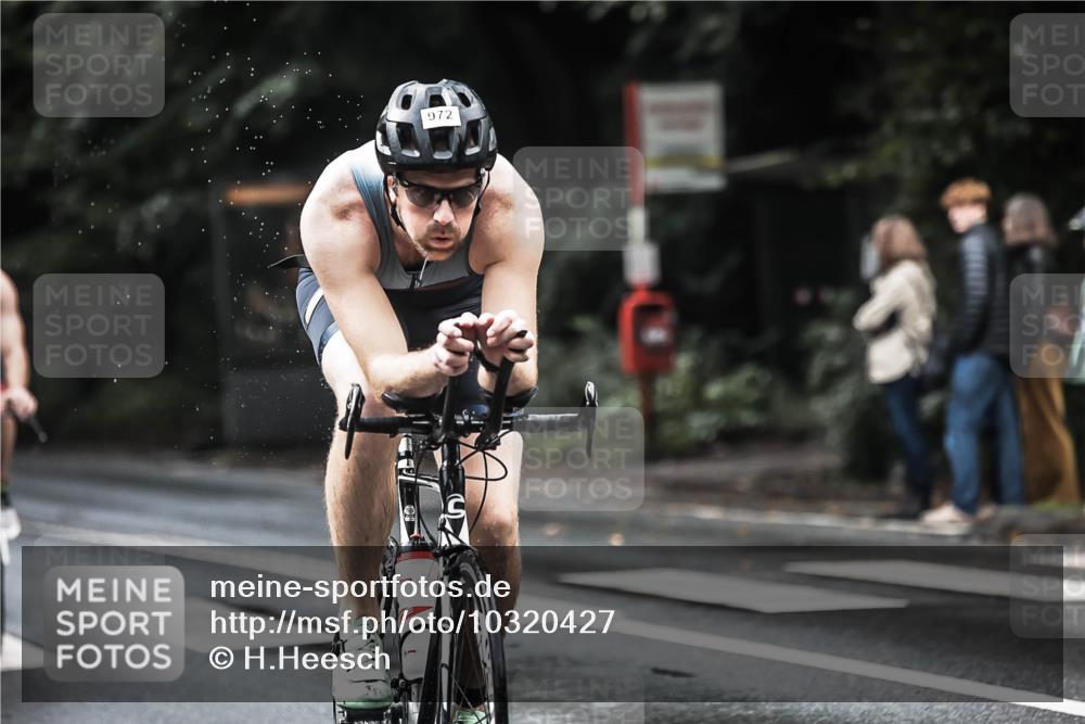 13.09.2026 - Stadtparktriathlon H.Heesch http://msf.ph/oto/10320427 13.09.2026 11:56:42 Radfahren 941, 952, 972 meine-sportfotos.de