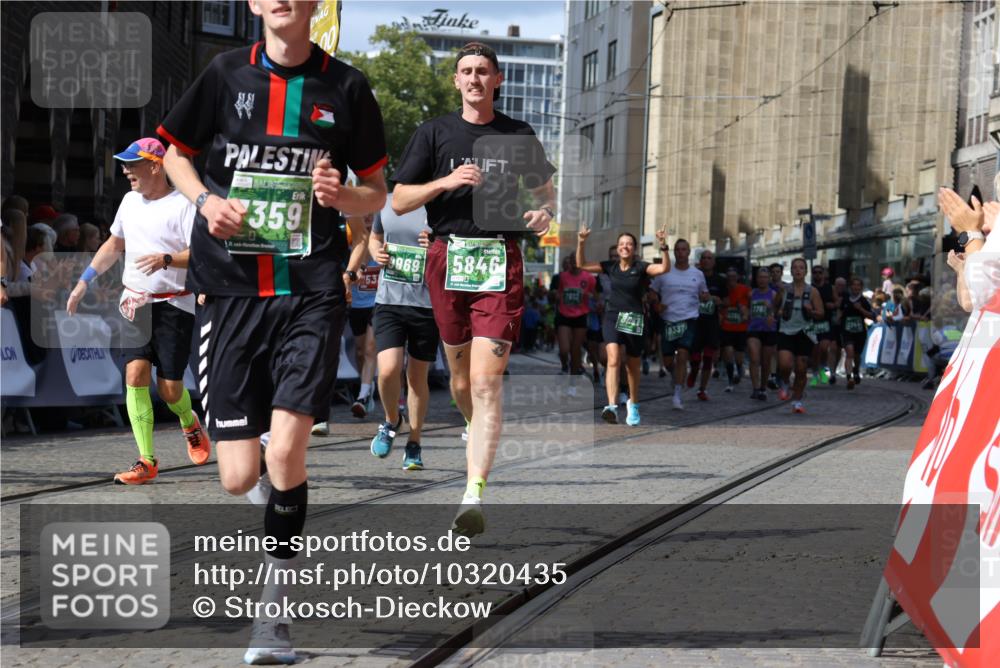 13.09.2026 - 21. swb-Marathon Bremen Strokosch-Dieckow http://msf.ph/oto/10320435 13.09.2026 13:31:05 Ziel 244, 800, 834, 1533, 1771, 1841, 1926, 1941, 2369, 2452, 2723, 2985, 4206, 4251, 4332, 4342, 4757, 4920, 5551, 5600, 5681, 5802, 5822, 5900, 6134, 6343, 6347, 6523, 7012, 7253, 7567, 7645, 9290, 9507, 9653, 9692, 9699, 9767, 9825, 13090, 13215, 217, 1398, 2244, 2513, 3396, 3762, 4477, 4647, 5673, 5720, 5765, 5846, 6619, 6732, 7296, 7812, 8035, 8097, 8342, 8726, 9147, 9274, 9337, 9822, 9969, 9977, 13066 meine-sportfotos.de