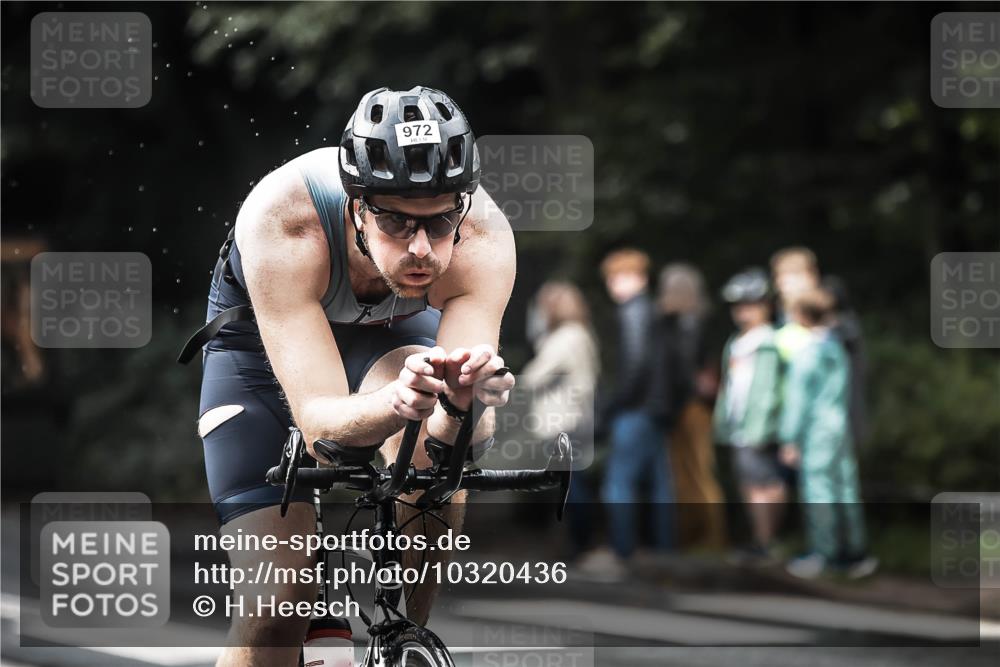13.09.2026 - Stadtparktriathlon H.Heesch http://msf.ph/oto/10320436 13.09.2026 11:56:42 Radfahren 941, 952, 972 meine-sportfotos.de
