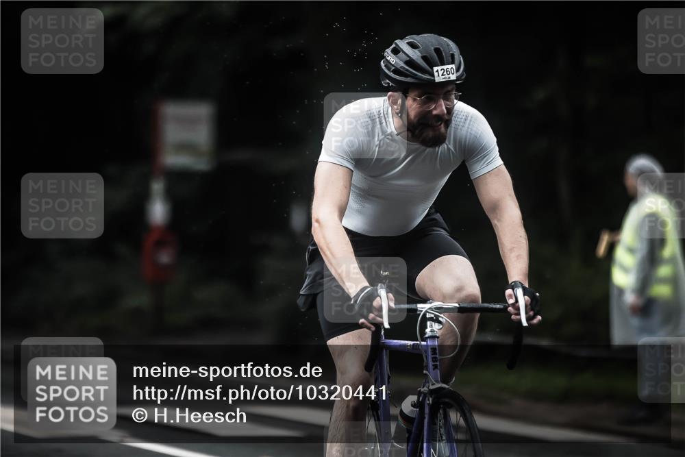 13.09.2026 - Stadtparktriathlon H.Heesch http://msf.ph/oto/10320441 13.09.2026 13:05:07 Radfahren 1284, 1306, 1333, 1336, 1346, 1372, 1374, 1386, 1409, 1410, 1424 meine-sportfotos.de