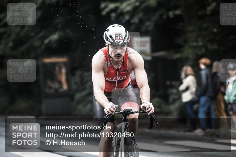 13.09.2026 - Stadtparktriathlon H.Heesch http://msf.ph/oto/10320450 13.09.2026 11:56:43 Radfahren 941, 952, 972 meine-sportfotos.de