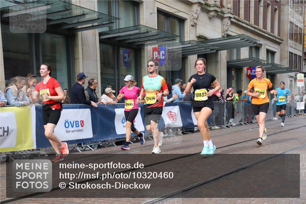 13.09.2026 - 21. swb-Marathon Bremen Strokosch-Dieckow http://msf.ph/oto/10320460 13.09.2026 10:58:44 Ziel 10254, 10383, 10415, 10427, 10477, 10485, 10668, 10787, 10794, 10832, 10843, 10948, 11034, 11125, 11267, 11278, 11301, 11302, 11602, 11913, 12015, 12118, 12127, 12130, 12131, 12176, 12200, 12271, 12297, 12414, 10832, 10878, 10879, 10948, 11004, 11030, 11152, 11189, 11228, 11384, 11455, 11488, 11686, 11743, 11953, 11955, 12180, 12237, 12320, 12499, 12505, 12518 meine-sportfotos.de