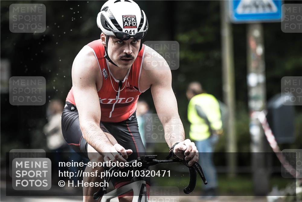 13.09.2026 - Stadtparktriathlon H.Heesch http://msf.ph/oto/10320471 13.09.2026 11:56:43 Radfahren 941, 952, 972 meine-sportfotos.de