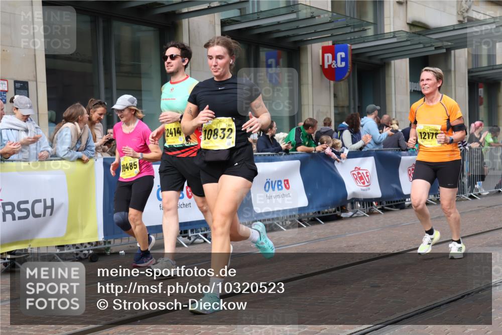 13.09.2026 - 21. swb-Marathon Bremen Strokosch-Dieckow http://msf.ph/oto/10320523 13.09.2026 10:58:45 Ziel 10254, 10383, 10415, 10427, 10477, 10485, 10668, 10787, 10794, 10843, 11034, 11086, 11125, 11267, 11278, 11301, 11302, 11602, 11913, 12015, 12118, 12127, 12130, 12131, 12176, 12200, 12271, 12297, 12414, 10485, 10832, 10878, 10879, 10948, 11004, 11030, 11152, 11189, 11228, 11384, 11455, 11488, 11743, 11953, 11955, 12180, 12237, 12320, 12499, 12505, 12518 meine-sportfotos.de