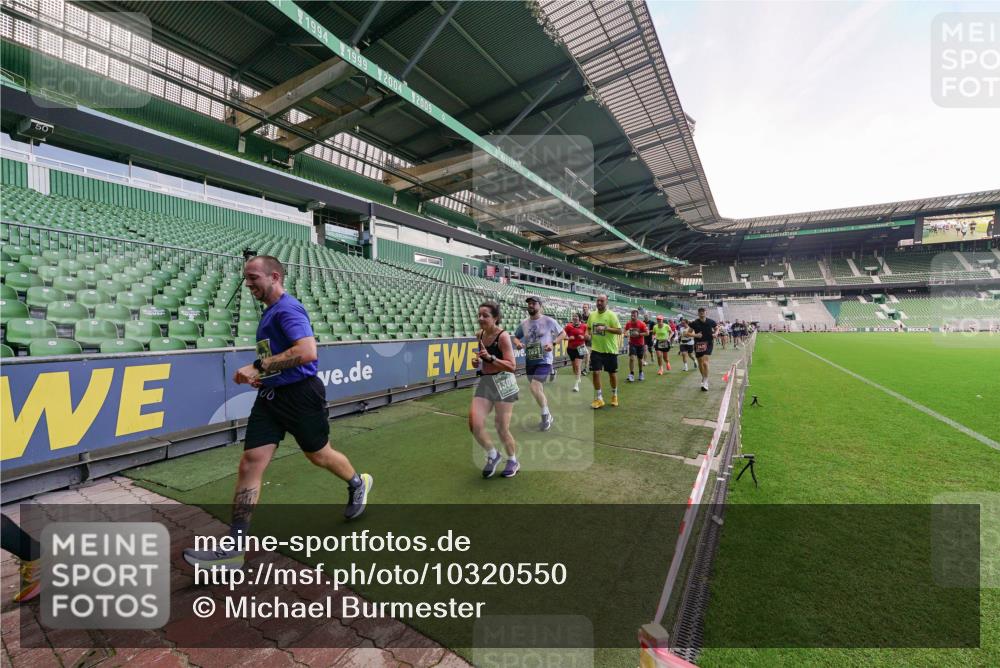 13.09.2026 - 21. swb-Marathon Bremen Michael Burmester http://msf.ph/oto/10320550 13.09.2026 13:20:09 Laufen im Stadion 333, 464, 512, 704, 921, 938, 1066, 1129, 1156, 1409, 1431, 1439, 1446, 1506, 1697, 1756, 1765, 1815, 1846, 1916, 2010, 2028, 2064, 2139, 2201, 2224, 2240, 2278, 2315, 2349, 2394, 2395, 2417, 2437, 2501, 2519, 2533, 2557, 2563, 2588, 2622, 2626, 2689, 2694, 2695, 2702, 2703, 2722, 2756, 2786, 2793, 2843, 2845, 2886, 2944, 2983, 3004, 3017, 3018, 3031, 3035, 3036, 3037, 3046, 3059, 3072, 3102, 3116, 3139, 3189, 3198, 3243, 3263, 3264, 3285, 3287, 3310, 3315, 3619 meine-sportfotos.de
