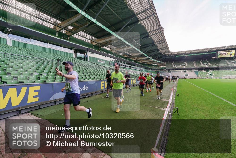 13.09.2026 - 21. swb-Marathon Bremen Michael Burmester http://msf.ph/oto/10320566 13.09.2026 13:20:10 Laufen im Stadion 333, 464, 512, 704, 921, 938, 1066, 1129, 1156, 1409, 1431, 1439, 1446, 1506, 1697, 1756, 1765, 1815, 1846, 1916, 2010, 2028, 2064, 2139, 2201, 2224, 2240, 2278, 2315, 2349, 2394, 2395, 2417, 2437, 2501, 2519, 2533, 2557, 2563, 2588, 2622, 2626, 2689, 2694, 2695, 2702, 2703, 2722, 2756, 2786, 2793, 2843, 2845, 2886, 2944, 2983, 3004, 3017, 3018, 3031, 3035, 3036, 3037, 3046, 3059, 3072, 3102, 3116, 3139, 3189, 3198, 3243, 3263, 3264, 3285, 3287, 3310, 3315, 3619 meine-sportfotos.de