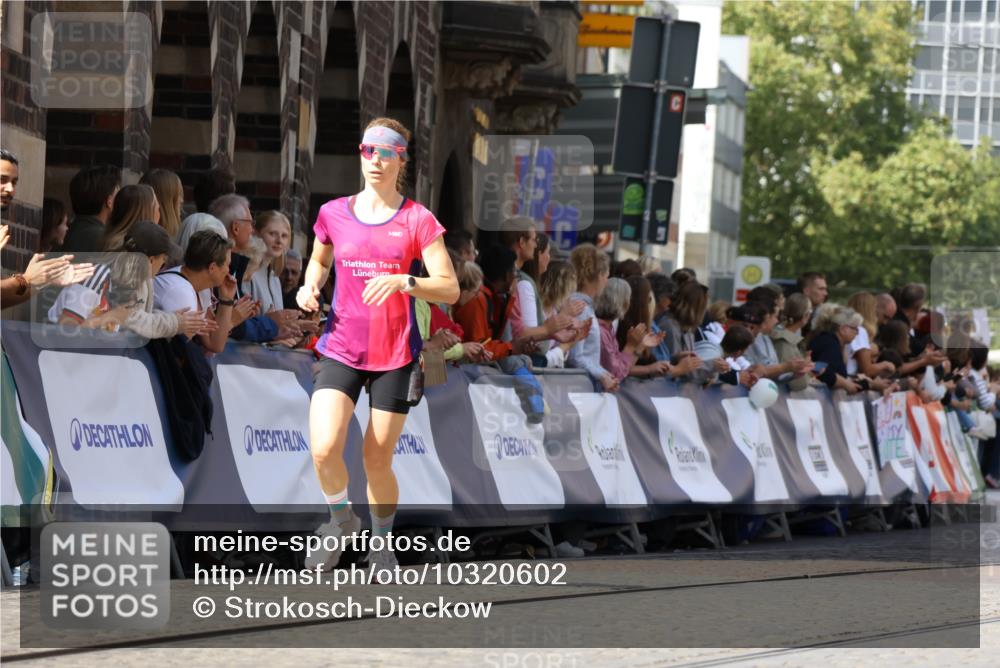 13.09.2026 - 21. swb-Marathon Bremen Strokosch-Dieckow http://msf.ph/oto/10320602 13.09.2026 13:08:31 Ziel 2098, 2266, 2844, 3808, 4247, 5594, 6692, 9582, 13091, 715, 3110, 3276, 4033, 5377, 6842, 7064, 7121, 8555, 9240, 9411, 9702 meine-sportfotos.de