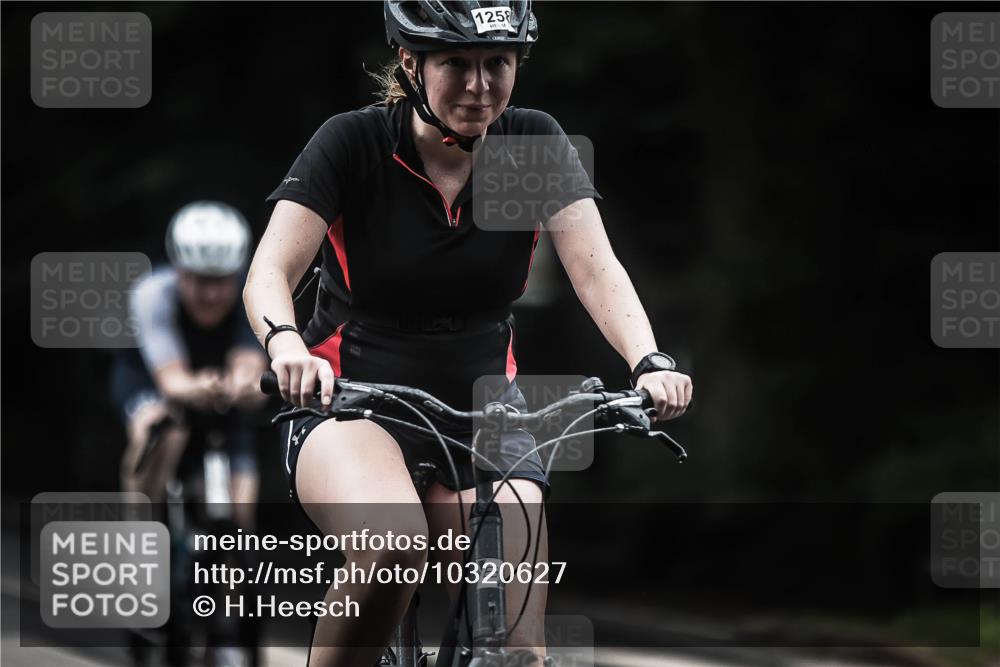 13.09.2026 - Stadtparktriathlon H.Heesch http://msf.ph/oto/10320627 13.09.2026 13:05:23 Radfahren 1202, 1231, 1256, 1258, 1402 meine-sportfotos.de