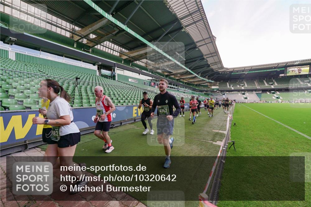 13.09.2026 - 21. swb-Marathon Bremen Michael Burmester http://msf.ph/oto/10320642 13.09.2026 13:20:19 Laufen im Stadion 333, 464, 512, 620, 704, 938, 1066, 1129, 1156, 1409, 1439, 1446, 1506, 1697, 1756, 1808, 1815, 1846, 1916, 2010, 2028, 2064, 2139, 2201, 2224, 2240, 2258, 2278, 2315, 2349, 2394, 2395, 2414, 2417, 2437, 2501, 2519, 2533, 2557, 2563, 2588, 2622, 2626, 2689, 2694, 2695, 2702, 2703, 2722, 2736, 2756, 2786, 2793, 2843, 2845, 2886, 2983, 3004, 3010, 3017, 3018, 3031, 3035, 3036, 3037, 3046, 3059, 3070, 3072, 3074, 3102, 3116, 3139, 3189, 3198, 3243, 3263, 3264, 3287, 3310, 3315 meine-sportfotos.de