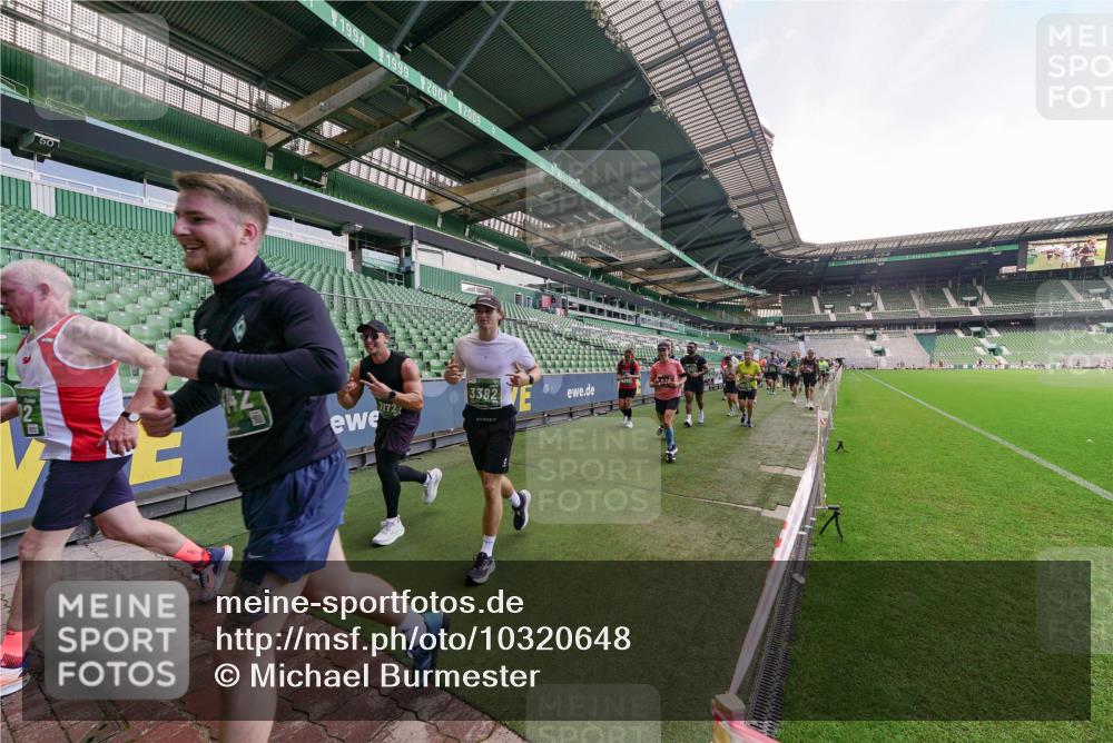 13.09.2026 - 21. swb-Marathon Bremen Michael Burmester http://msf.ph/oto/10320648 13.09.2026 13:20:20 Laufen im Stadion 333, 464, 512, 620, 704, 938, 1066, 1129, 1156, 1409, 1439, 1446, 1506, 1697, 1756, 1808, 1815, 1846, 1916, 2010, 2028, 2064, 2139, 2201, 2224, 2240, 2258, 2278, 2315, 2349, 2394, 2395, 2414, 2417, 2437, 2501, 2519, 2533, 2557, 2563, 2588, 2626, 2689, 2694, 2695, 2702, 2703, 2722, 2736, 2756, 2786, 2793, 2843, 2845, 2886, 2983, 3004, 3010, 3017, 3018, 3031, 3035, 3036, 3037, 3046, 3059, 3070, 3072, 3074, 3102, 3116, 3139, 3189, 3198, 3243, 3263, 3264, 3310, 3315 meine-sportfotos.de
