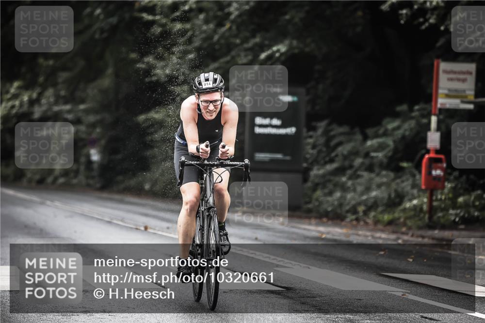 13.09.2026 - Stadtparktriathlon H.Heesch http://msf.ph/oto/10320661 13.09.2026 11:57:03 Radfahren 914 meine-sportfotos.de