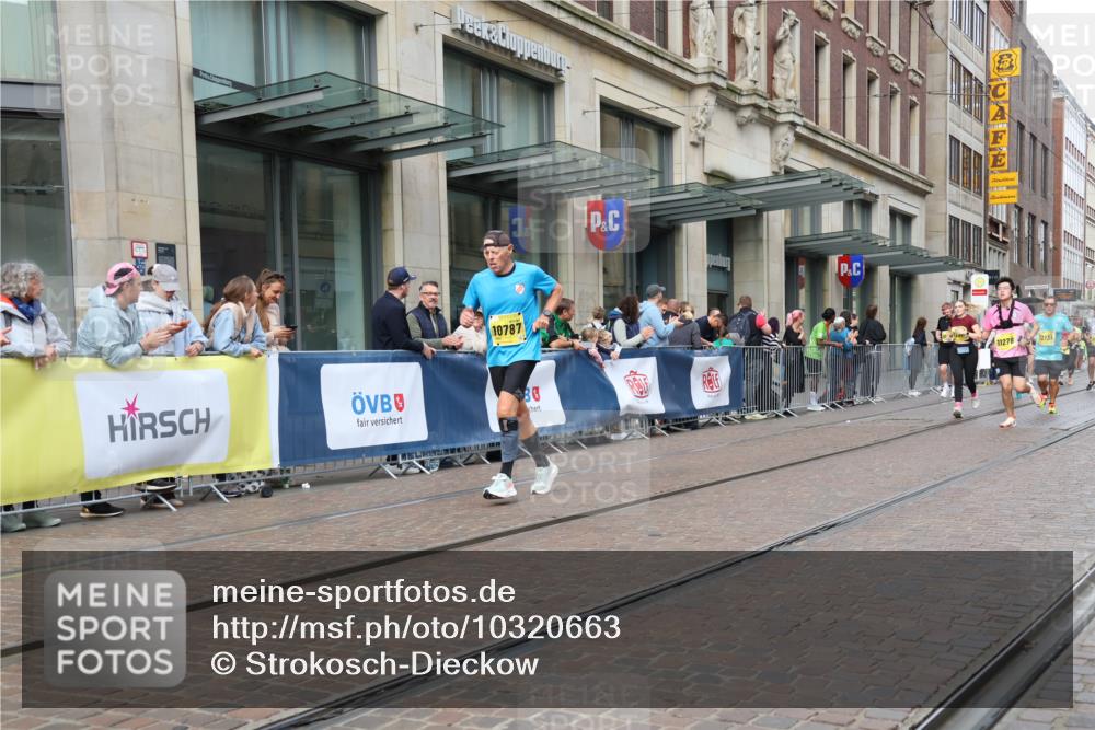 13.09.2026 - 21. swb-Marathon Bremen Strokosch-Dieckow http://msf.ph/oto/10320663 13.09.2026 10:58:48 Ziel 10383, 10415, 10427, 10477, 10492, 10668, 10787, 10843, 11034, 11086, 11125, 11267, 11278, 11301, 11302, 11500, 11602, 11913, 12015, 12118, 12127, 12130, 12131, 12200, 12271, 12297, 12414, 12541, 10254, 10485, 10794, 10832, 10878, 10879, 10948, 11030, 11189, 11228, 11384, 11488, 11743, 11955, 12176, 12180, 12237, 12320, 12499, 12505 meine-sportfotos.de