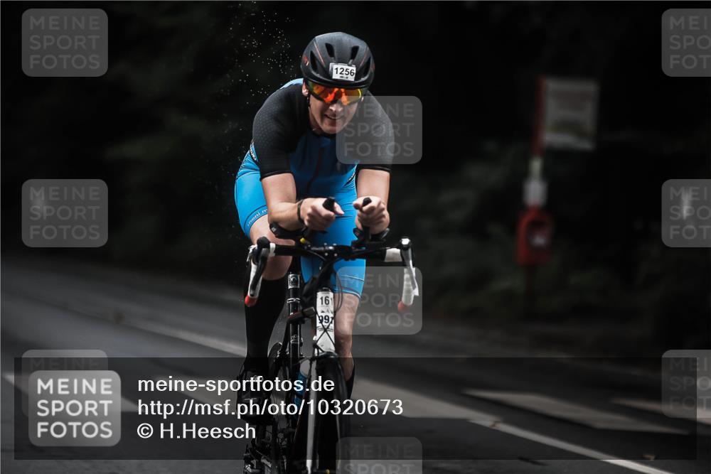 13.09.2026 - Stadtparktriathlon H.Heesch http://msf.ph/oto/10320673 13.09.2026 13:05:26 Radfahren 1202, 1231, 1256, 1258, 1352, 1402 meine-sportfotos.de