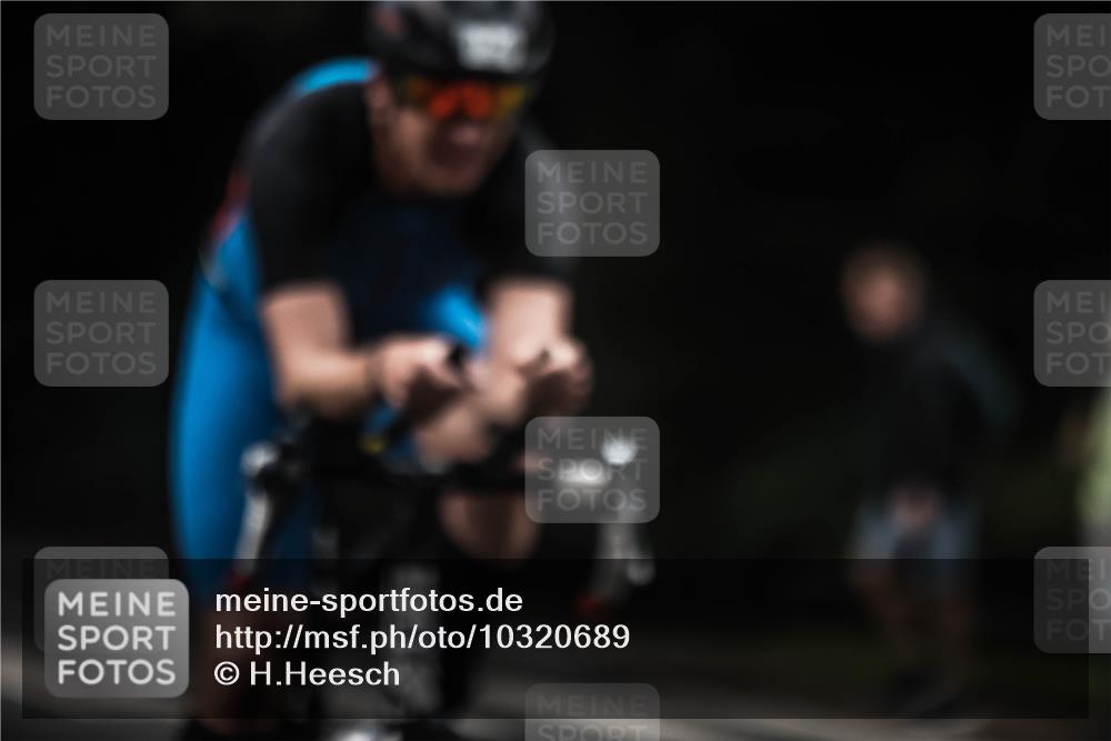 13.09.2026 - Stadtparktriathlon H.Heesch http://msf.ph/oto/10320689 13.09.2026 13:05:26 Radfahren 1202, 1231, 1256, 1258, 1352, 1402 meine-sportfotos.de