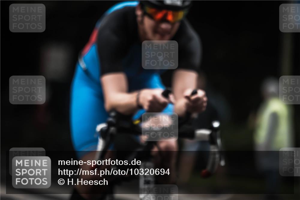 13.09.2026 - Stadtparktriathlon H.Heesch http://msf.ph/oto/10320694 13.09.2026 13:05:27 Radfahren 1202, 1231, 1256, 1258, 1352, 1402 meine-sportfotos.de