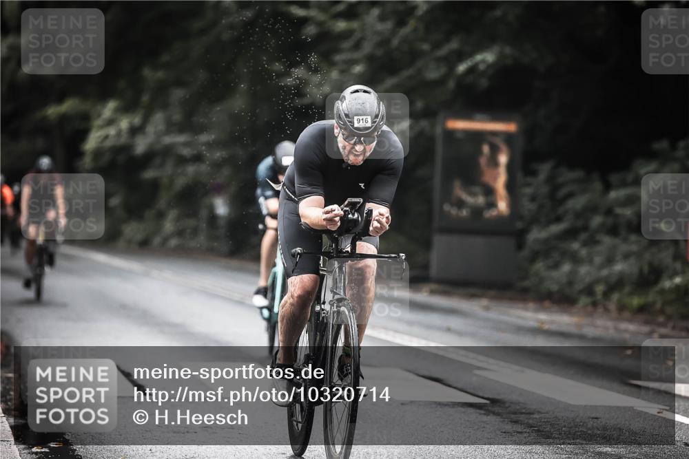 13.09.2026 - Stadtparktriathlon H.Heesch http://msf.ph/oto/10320714 13.09.2026 11:57:13 Radfahren 804, 807, 916, 1048 meine-sportfotos.de