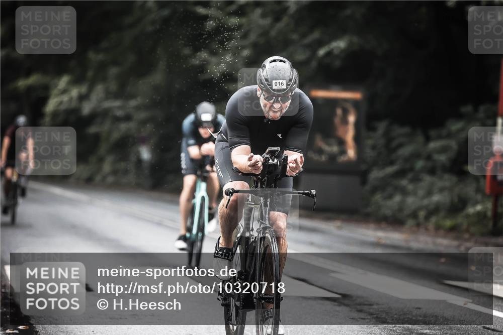 13.09.2026 - Stadtparktriathlon H.Heesch http://msf.ph/oto/10320718 13.09.2026 11:57:13 Radfahren 804, 807, 916, 1048 meine-sportfotos.de