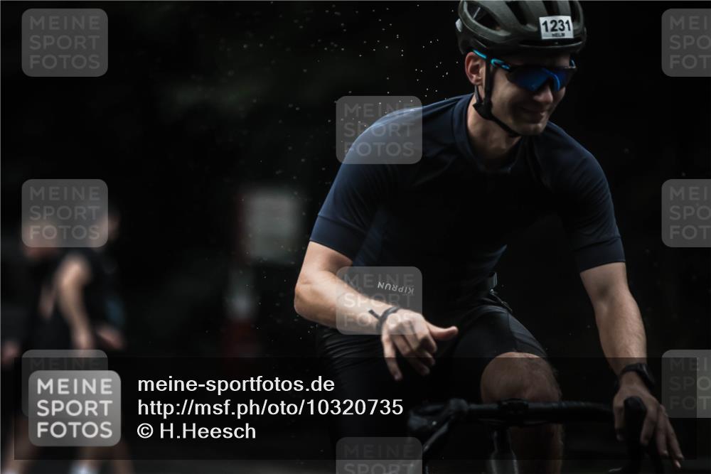 13.09.2026 - Stadtparktriathlon H.Heesch http://msf.ph/oto/10320735 13.09.2026 13:05:29 Radfahren 1202, 1231, 1256, 1352, 1402 meine-sportfotos.de