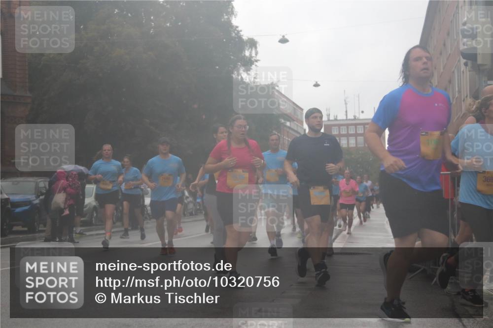 13.09.2026 - Kiel Lauf Markus Tischler http://msf.ph/oto/10320756 13.09.2026 10:52:47 Fleethörn 7148, 369 meine-sportfotos.de