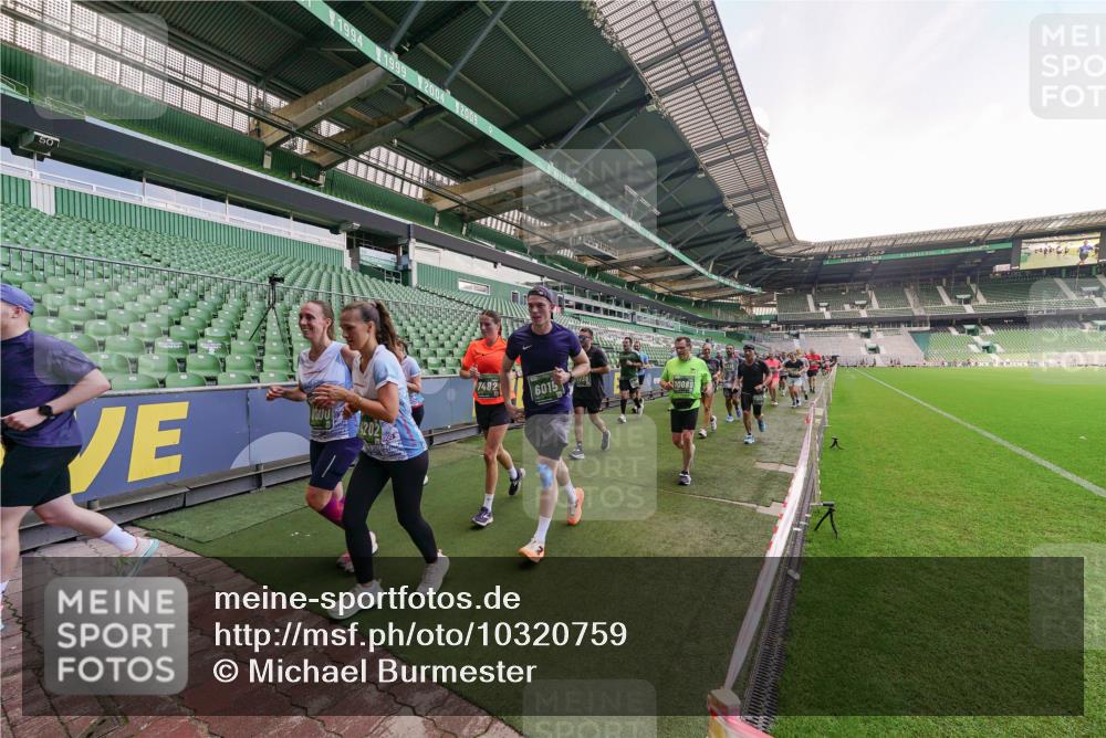 13.09.2026 - 21. swb-Marathon Bremen Michael Burmester http://msf.ph/oto/10320759 13.09.2026 13:20:29 Laufen im Stadion 333, 464, 512, 620, 704, 938, 1066, 1129, 1156, 1158, 1409, 1439, 1446, 1676, 1697, 1756, 1808, 1815, 1846, 1916, 2010, 2028, 2064, 2139, 2201, 2240, 2258, 2278, 2315, 2349, 2394, 2395, 2414, 2417, 2437, 2501, 2519, 2533, 2563, 2588, 2626, 2689, 2694, 2695, 2702, 2703, 2722, 2736, 2756, 2793, 2843, 2886, 2983, 3004, 3010, 3017, 3018, 3031, 3035, 3036, 3037, 3046, 3059, 3070, 3074, 3102, 3116, 3139, 3144, 3189, 3198, 3243, 3263, 3264, 3310, 3315 meine-sportfotos.de