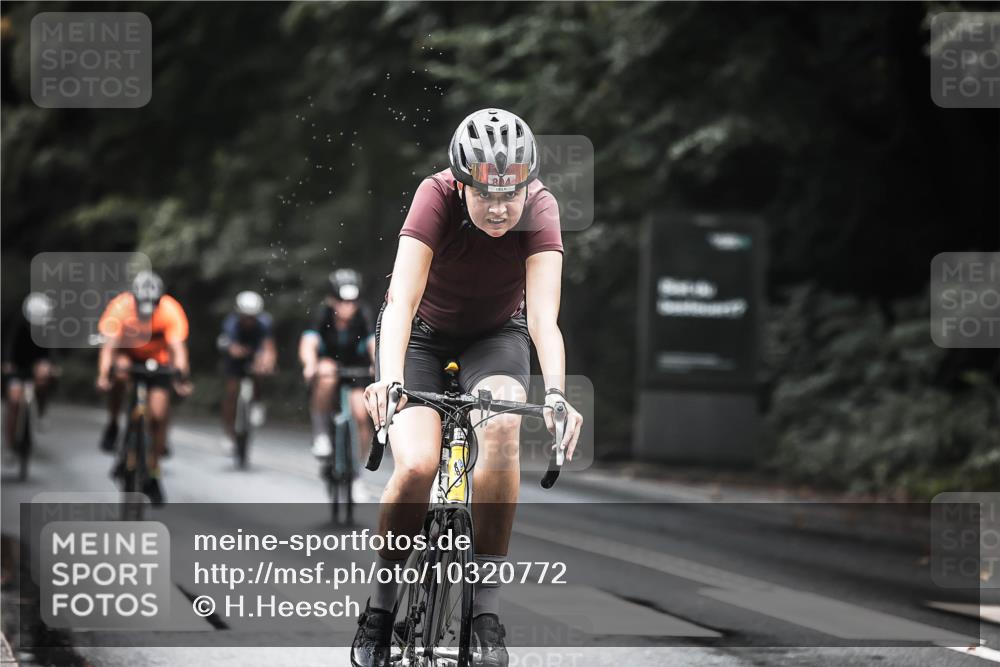 13.09.2026 - Stadtparktriathlon H.Heesch http://msf.ph/oto/10320772 13.09.2026 11:57:17 Radfahren 744, 781, 804, 807, 899, 916, 958, 1048 meine-sportfotos.de