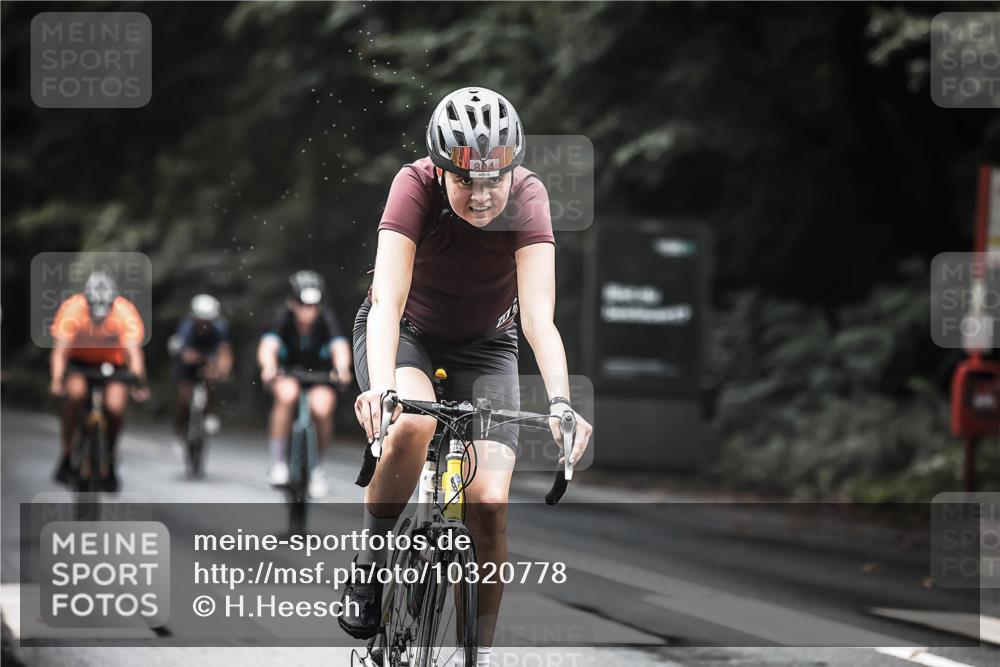 13.09.2026 - Stadtparktriathlon H.Heesch http://msf.ph/oto/10320778 13.09.2026 11:57:17 Radfahren 744, 781, 804, 807, 899, 916, 958, 1048 meine-sportfotos.de