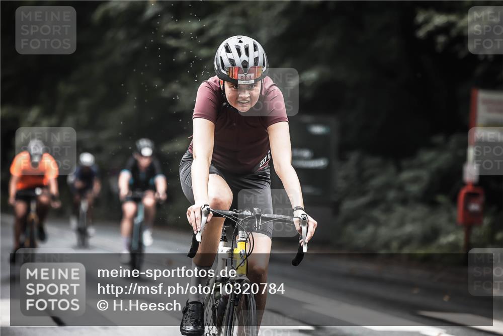 13.09.2026 - Stadtparktriathlon H.Heesch http://msf.ph/oto/10320784 13.09.2026 11:57:17 Radfahren 744, 781, 804, 807, 899, 916, 958, 1048 meine-sportfotos.de
