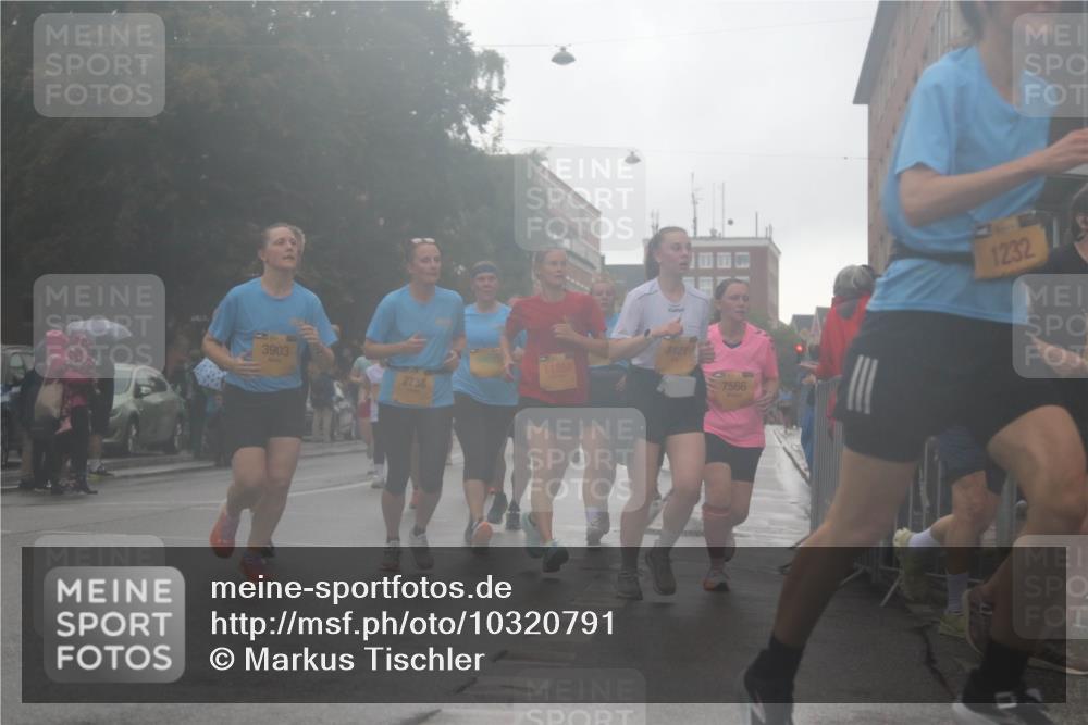 13.09.2026 - Kiel Lauf Markus Tischler http://msf.ph/oto/10320791 13.09.2026 10:52:52 Fleethörn 3903, 2738, 11358, 8121, 7566, 1232 meine-sportfotos.de