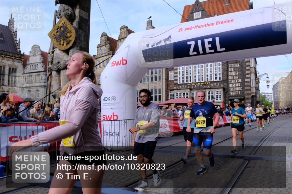 13.09.2026 - 21. swb-Marathon Bremen Tim E. http://msf.ph/oto/10320823 13.09.2026 10:58:48 Ziel 10878, 10879, 11004, 11030, 11152, 11189, 11202, 11384, 11403, 11455, 11686, 11750, 11953, 11955, 12092, 12180, 12237, 12320, 12499, 12505, 12518 meine-sportfotos.de