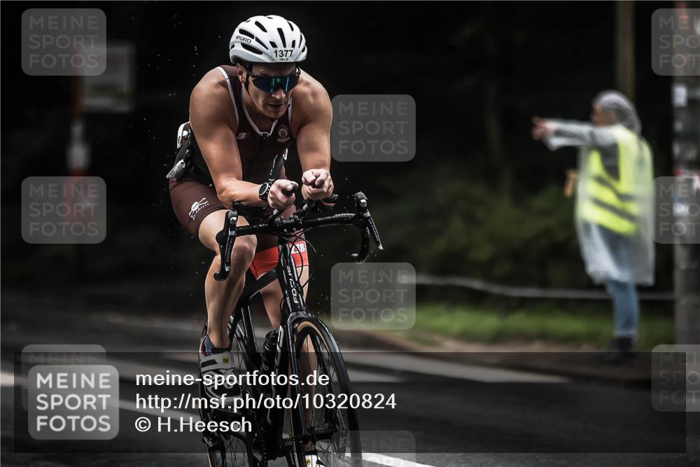 13.09.2026 - Stadtparktriathlon H.Heesch http://msf.ph/oto/10320824 13.09.2026 13:05:38 Radfahren 1198, 1265, 1276, 1352, 1377 meine-sportfotos.de