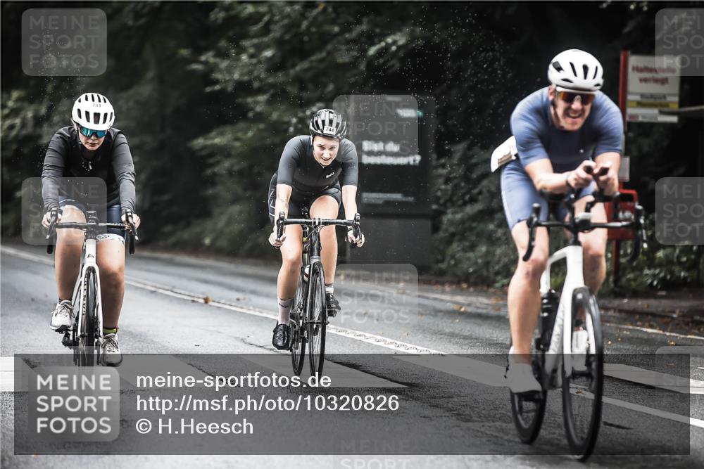 13.09.2026 - Stadtparktriathlon H.Heesch http://msf.ph/oto/10320826 13.09.2026 11:57:21 Radfahren 744, 781, 804, 807, 833, 899, 958 meine-sportfotos.de