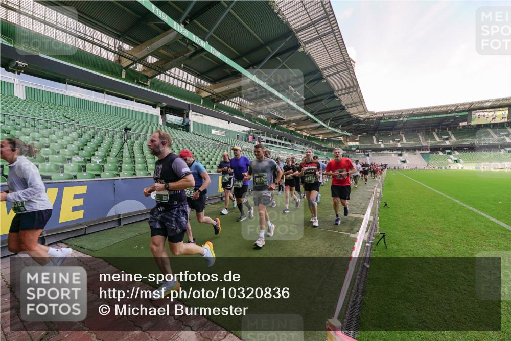 13.09.2026 - 21. swb-Marathon Bremen Michael Burmester http://msf.ph/oto/10320836 13.09.2026 13:20:36 Laufen im Stadion 333, 464, 512, 620, 704, 782, 938, 1066, 1129, 1156, 1158, 1177, 1316, 1409, 1439, 1446, 1676, 1697, 1756, 1808, 1815, 1846, 1916, 2010, 2028, 2064, 2139, 2201, 2240, 2258, 2278, 2315, 2349, 2394, 2395, 2414, 2417, 2437, 2501, 2519, 2533, 2551, 2588, 2626, 2689, 2694, 2695, 2702, 2703, 2722, 2736, 2756, 2793, 2843, 2886, 3004, 3010, 3017, 3018, 3031, 3035, 3036, 3037, 3046, 3059, 3070, 3074, 3102, 3116, 3139, 3144, 3243, 3263, 3264, 3310, 3315 meine-sportfotos.de