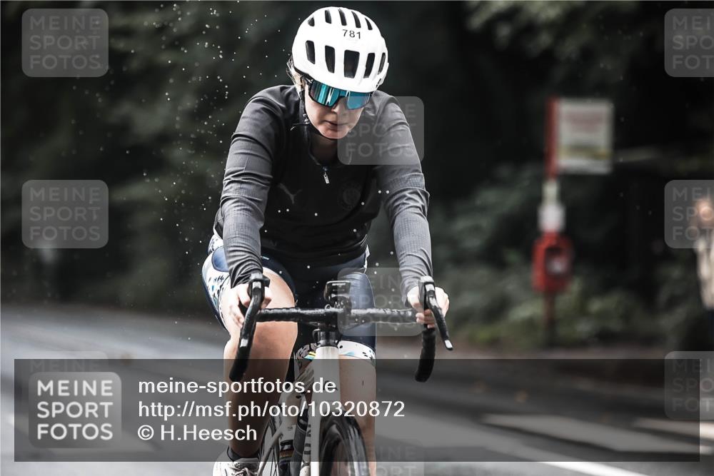 13.09.2026 - Stadtparktriathlon H.Heesch http://msf.ph/oto/10320872 13.09.2026 11:57:22 Radfahren 744, 781, 804, 807, 833, 884, 899, 958 meine-sportfotos.de