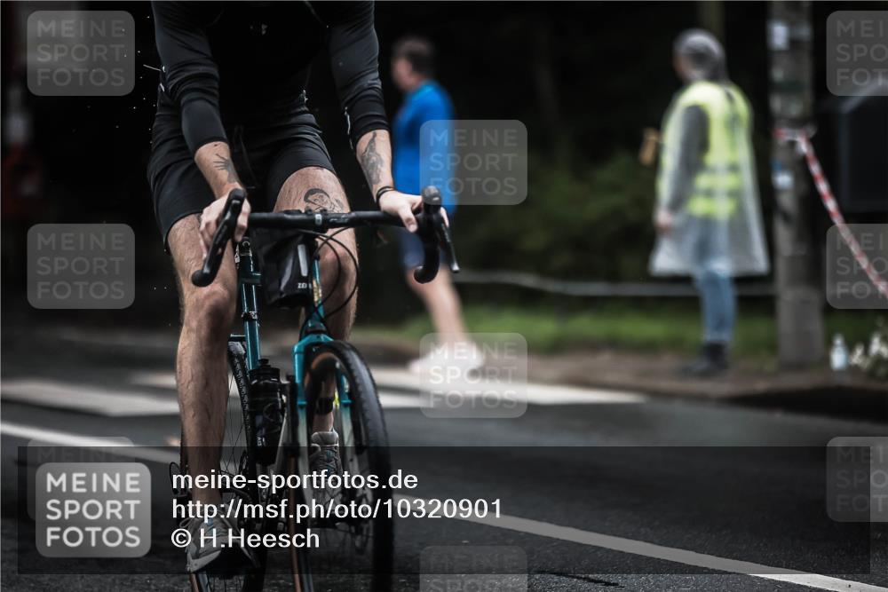 13.09.2026 - Stadtparktriathlon H.Heesch http://msf.ph/oto/10320901 13.09.2026 13:05:43 Radfahren 1198, 1265, 1276, 1377, 1407, 1420 meine-sportfotos.de