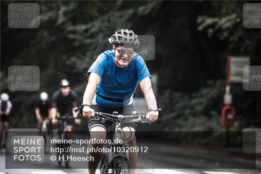 13.09.2026 - Stadtparktriathlon H.Heesch http://msf.ph/oto/10320912 13.09.2026 11:57:28 Radfahren 743, 744, 748, 781, 787, 833, 836, 884, 924, 937, 1036 meine-sportfotos.de