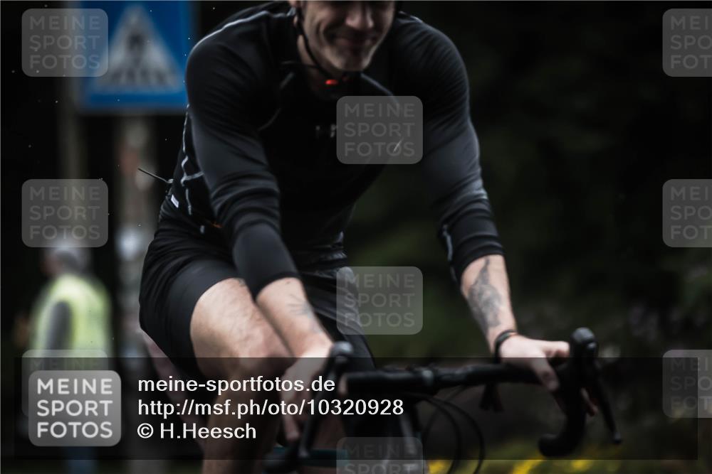 13.09.2026 - Stadtparktriathlon H.Heesch http://msf.ph/oto/10320928 13.09.2026 13:05:43 Radfahren 1198, 1265, 1276, 1377, 1407, 1420 meine-sportfotos.de