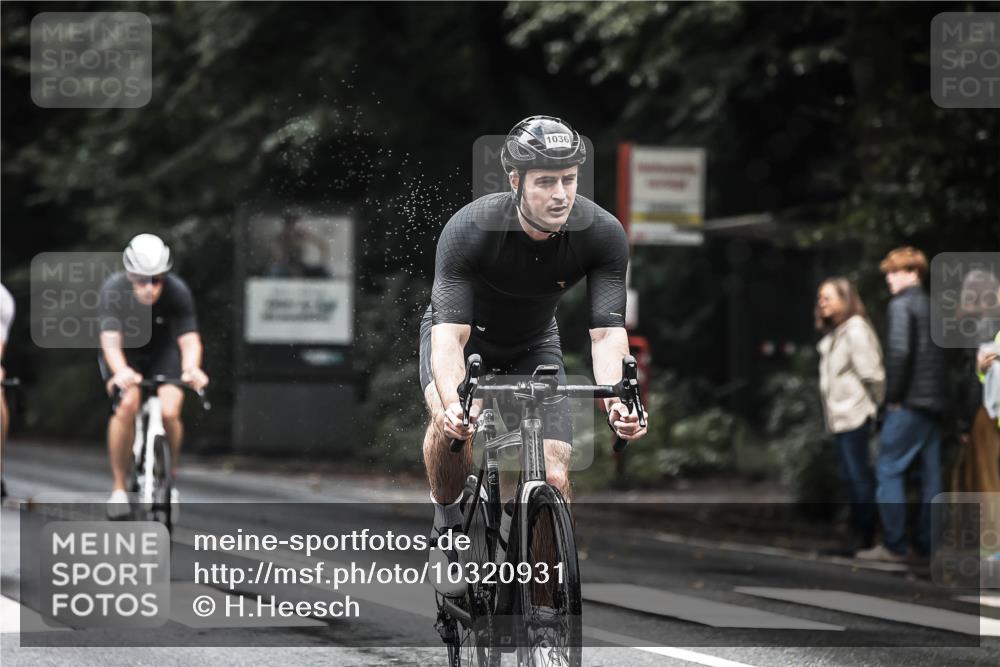 13.09.2026 - Stadtparktriathlon H.Heesch http://msf.ph/oto/10320931 13.09.2026 11:57:29 Radfahren 743, 748, 787, 833, 836, 884, 923, 924, 937, 962, 1036 meine-sportfotos.de