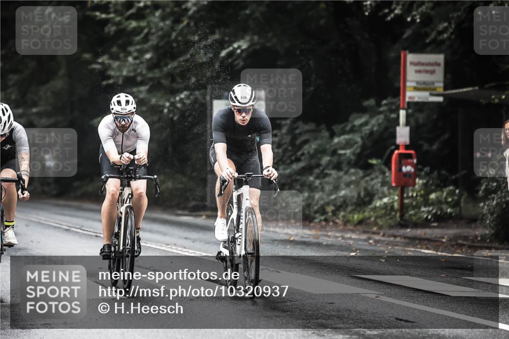 13.09.2026 - Stadtparktriathlon H.Heesch http://msf.ph/oto/10320937 13.09.2026 11:57:30 Radfahren 743, 748, 787, 833, 836, 884, 923, 924, 937, 962, 1036, 1060 meine-sportfotos.de