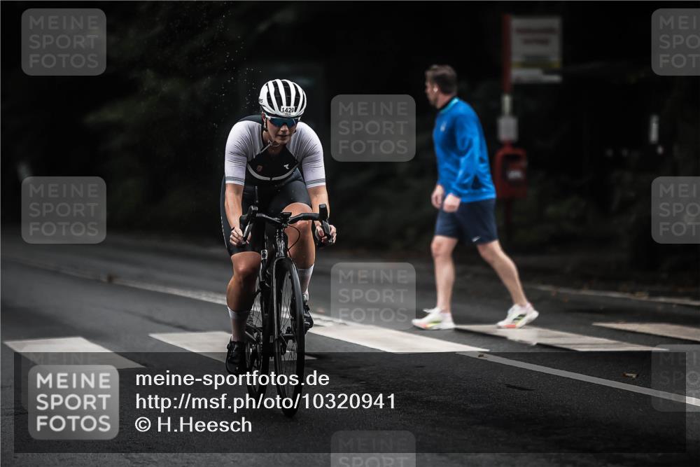 13.09.2026 - Stadtparktriathlon H.Heesch http://msf.ph/oto/10320941 13.09.2026 13:05:46 Radfahren 1265, 1276, 1340, 1407, 1420 meine-sportfotos.de