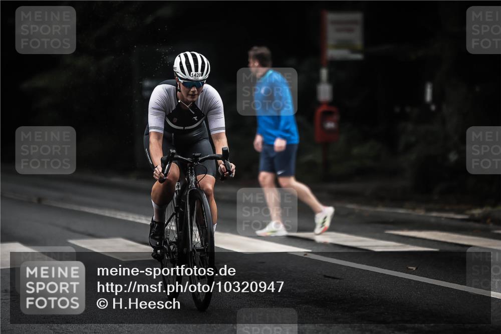 13.09.2026 - Stadtparktriathlon H.Heesch http://msf.ph/oto/10320947 13.09.2026 13:05:46 Radfahren 1265, 1276, 1340, 1407, 1420 meine-sportfotos.de