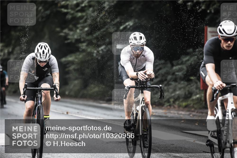 13.09.2026 - Stadtparktriathlon H.Heesch http://msf.ph/oto/10320956 13.09.2026 11:57:30 Radfahren 743, 748, 787, 833, 836, 884, 923, 924, 937, 962, 1036, 1060 meine-sportfotos.de