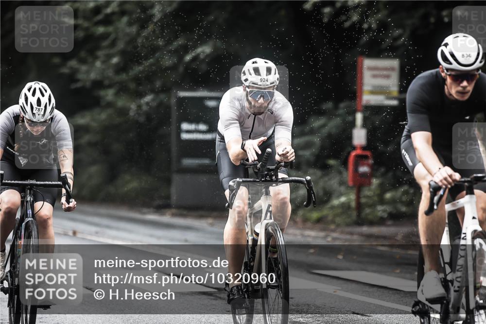 13.09.2026 - Stadtparktriathlon H.Heesch http://msf.ph/oto/10320960 13.09.2026 11:57:30 Radfahren 743, 748, 787, 833, 836, 884, 923, 924, 937, 962, 1036, 1060 meine-sportfotos.de