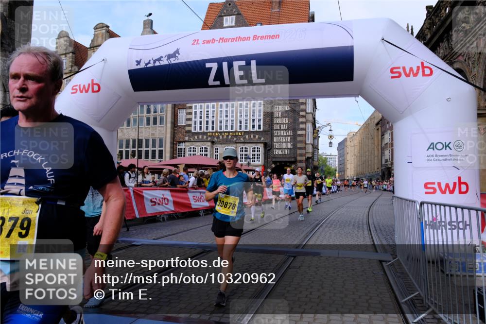 13.09.2026 - 21. swb-Marathon Bremen Tim E. http://msf.ph/oto/10320962 13.09.2026 10:58:49 Ziel 10878, 10879, 11004, 11030, 11152, 11189, 11384, 11403, 11455, 11686, 11750, 11953, 11955, 12092, 12180, 12237, 12320, 12499, 12505, 12518 meine-sportfotos.de