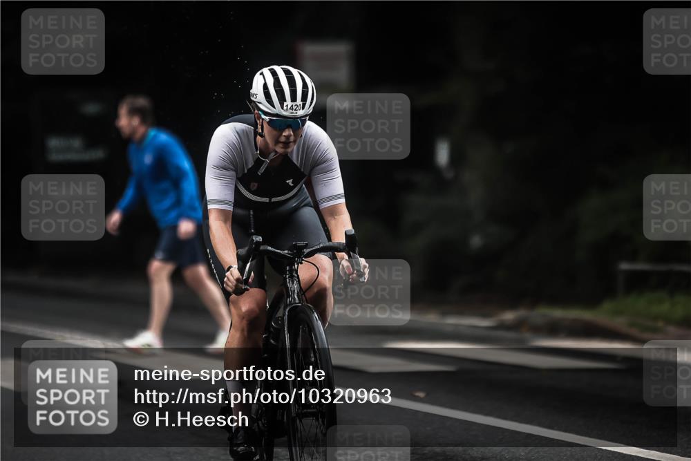 13.09.2026 - Stadtparktriathlon H.Heesch http://msf.ph/oto/10320963 13.09.2026 13:05:47 Radfahren 1265, 1340, 1407, 1420 meine-sportfotos.de