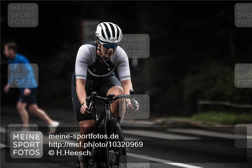 13.09.2026 - Stadtparktriathlon H.Heesch http://msf.ph/oto/10320969 13.09.2026 13:05:47 Radfahren 1265, 1340, 1407, 1420 meine-sportfotos.de