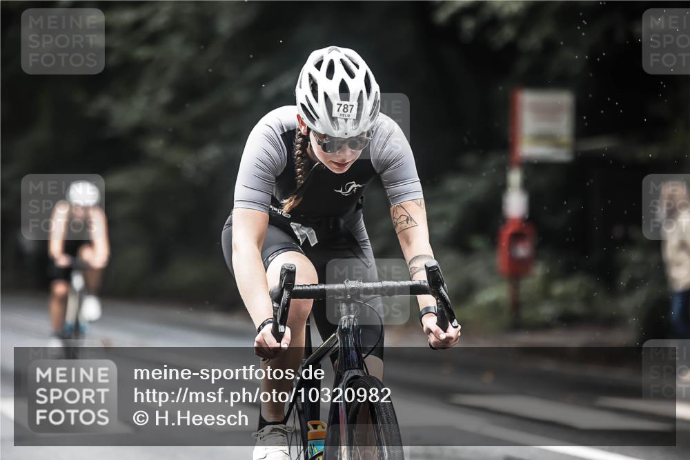 13.09.2026 - Stadtparktriathlon H.Heesch http://msf.ph/oto/10320982 13.09.2026 11:57:31 Radfahren 743, 748, 787, 825, 833, 836, 884, 923, 924, 937, 962, 1036, 1060 meine-sportfotos.de