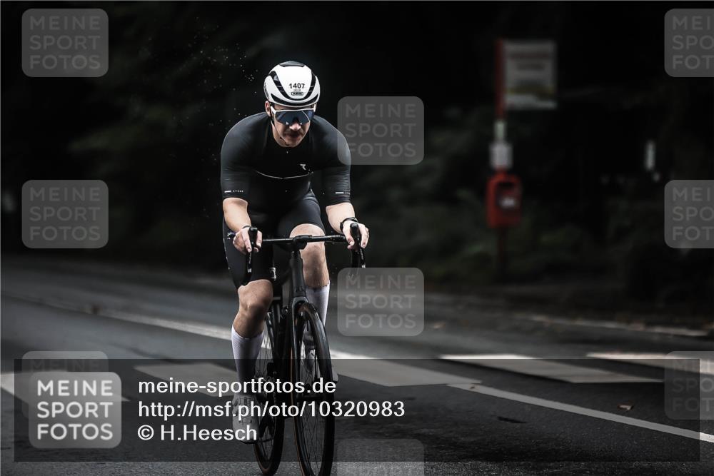 13.09.2026 - Stadtparktriathlon H.Heesch http://msf.ph/oto/10320983 13.09.2026 13:05:48 Radfahren 1265, 1340, 1407, 1420 meine-sportfotos.de