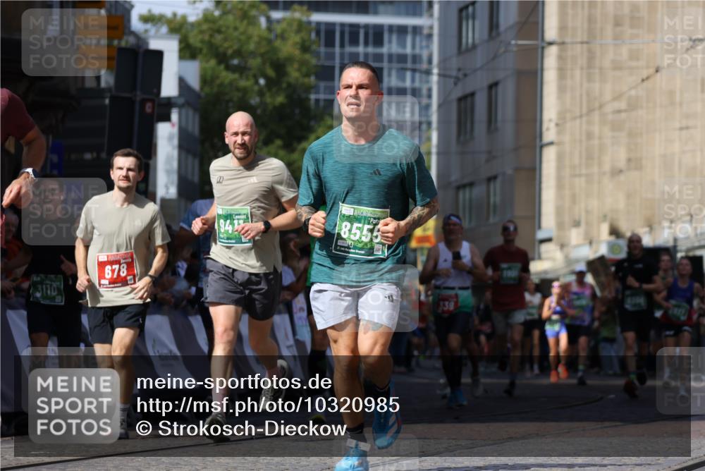 13.09.2026 - 21. swb-Marathon Bremen Strokosch-Dieckow http://msf.ph/oto/10320985 13.09.2026 13:08:42 Ziel 339, 678, 1335, 1696, 3808, 4082, 4247, 4888, 5424, 5594, 8655, 9084, 9582, 1925, 3110, 3330, 5517, 5696, 6906, 8555, 9240, 9411, 9702, 9867, 9906, 9911 meine-sportfotos.de