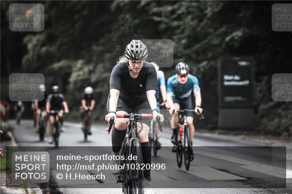 13.09.2026 - Stadtparktriathlon H.Heesch http://msf.ph/oto/10320996 13.09.2026 11:57:33 Radfahren 737, 743, 748, 787, 825, 833, 836, 884, 923, 924, 937, 962, 1036, 1060 meine-sportfotos.de